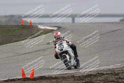 media/Nov-29-2025-TrackDaz (Sat) [[10ae2d9bce]]/B Group/Session 3 (Outside Grapevine)/